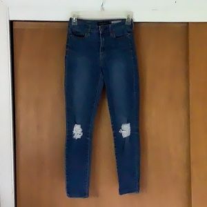 Aeropostale High Waisted Distressed Jeggings
